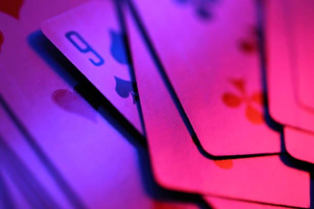 lebaksiu mobile app interface showing football betting and live-dealer options